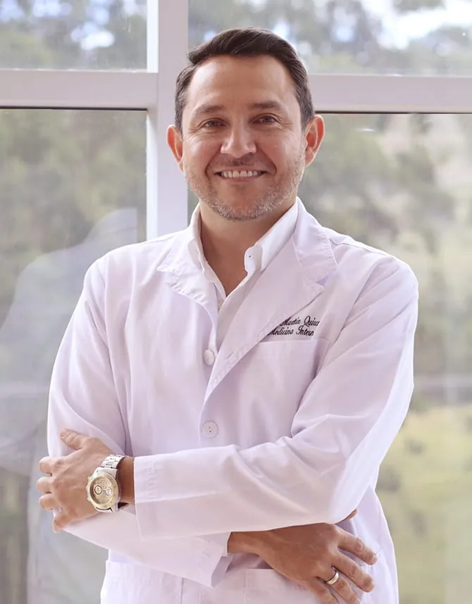 Dr. Martín Quirós